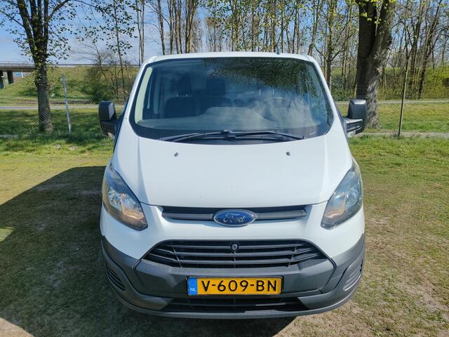 Ford TRANSIT CUSTOM 290 2.2 TDCI L1H1 Ambiente | AIRCO | CAMERA | TREKHAAK |
