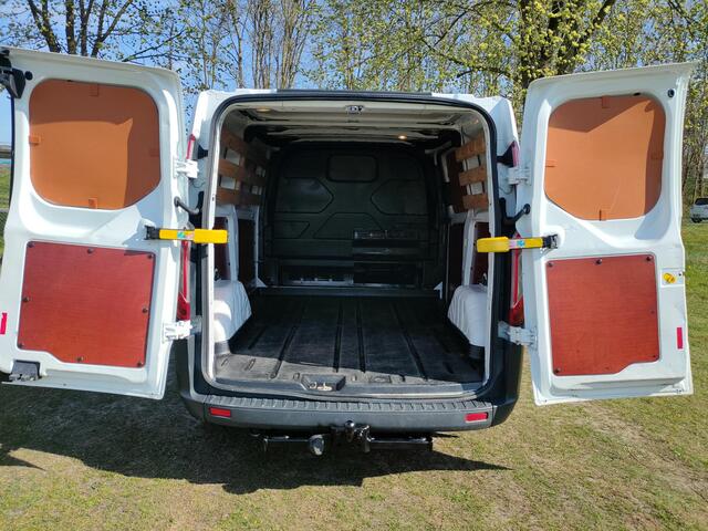 Ford TRANSIT CUSTOM 290 2.2 TDCI L1H1 Ambiente | AIRCO | CAMERA | TREKHAAK |