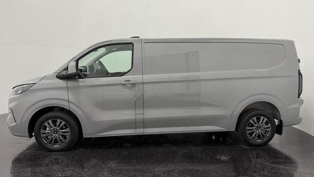 Ford TRANSIT CUSTOM 320 2.0 TDCI L2H1 Limited met o.a. Handmatige regeneratie roetfilter, 17 inch lichtmetalen velgen, Stoel- en stuurverwarming, Adaptieve cruisecontrol, dodehoekdetectie (BLIS) en een Achteruitrijcamera
