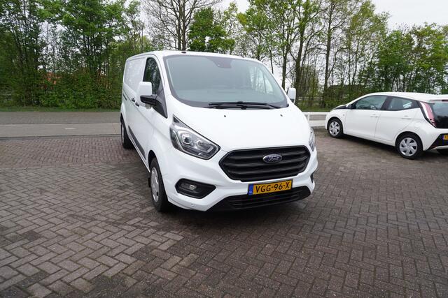 Ford TRANSIT CUSTOM 300 2.0 TDCI L2H1 Trend EUR6 3P TREKHAAK DAKDRAGERSCAMERA CARPLAY