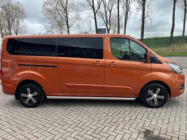 Ford TRANSIT CUSTOM 340 2.0 TDCI L2H1 Limited AUTOMAAT 170PK DUBBEL CABINE CAMERA I LEDER I CRUISE I AIRCO I 5 PERS. I 1e EIG.
