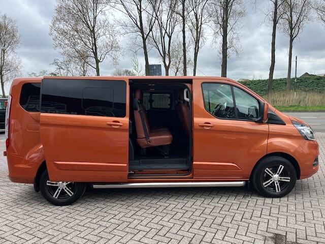 Ford TRANSIT CUSTOM 340 2.0 TDCI L2H1 Limited AUTOMAAT 170PK DUBBEL CABINE CAMERA I LEDER I CRUISE I AIRCO I 5 PERS. I 1e EIG.