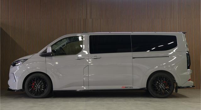 Ford TRANSIT CUSTOM 320 2.0 TDCI 170PK L2H1 LIMITED DC AUT | BPM VRIJ | L+R Schuifdeur | ACC | Blind Spot | Navigatie | Camera | CarPlay | Lane Assist | Stoelverwarming | Raptor Edition | Trekhaak | 6-Zitter | Dubbel Cabine | Verlengde fabrieksgarantie tot 09-2029