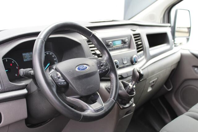 Ford TRANSIT CUSTOM 320 2.0-108pk TDCI L2H1 Trend. Nette Ford Transit Custom lengte 2 voor nog vele jaren werkplezier ! Airco, imperiaal