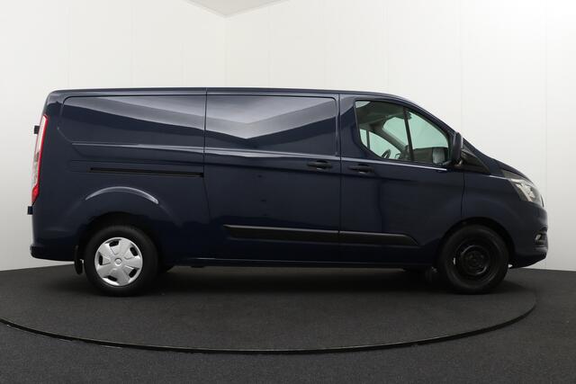 Ford TRANSIT CUSTOM 2.0 130 PK Aut. L2H1 3-Pers Koelwagen Carplay Navi