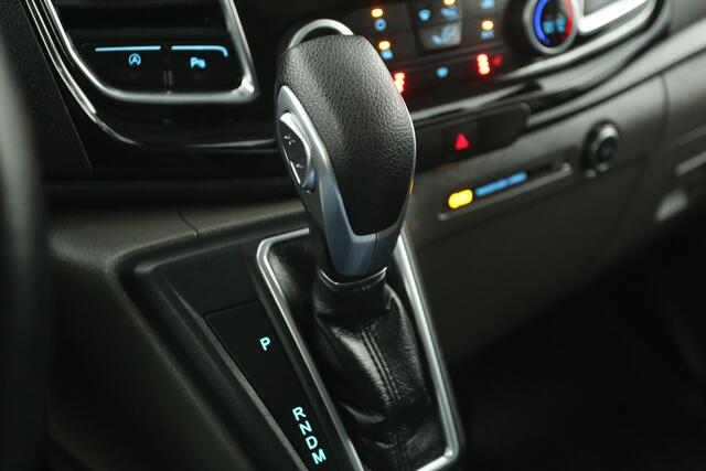 Ford TRANSIT CUSTOM 280 2.0 TDCI L1H1 170PK Automaat Airco Camera Cruise Carplay LED 3 Persoons PDC 16"LMV Trekhaak