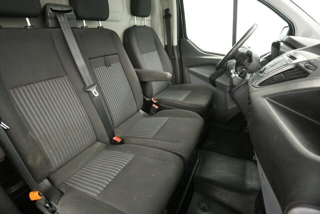 Ford TRANSIT CUSTOM 290 2.2 TDCI L2H1 Airco Cruise Navigatie PDC 3 Persoons Imperiaal Elektrpakket Trekhaak