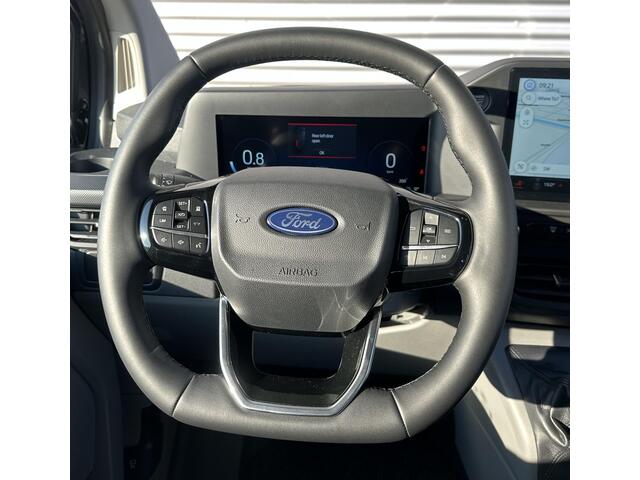 Ford TRANSIT CUSTOM 320 2.0 TDCI L2H1 DC Dubbele cabine Trend NIEUW BPM VRIJ!