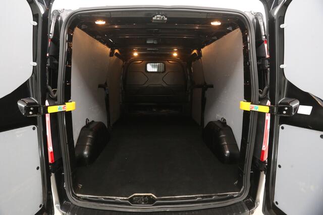 Ford TRANSIT CUSTOM 300 2.0 TDCI L2H1 Airco Cruise LED 2800KG Trekgew. Trekhaak 3 Persoons 16"LMV PDC Stoelverwarming