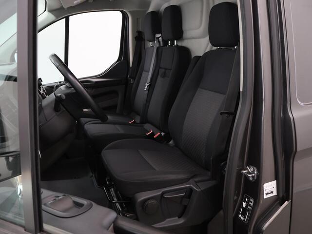 Ford TRANSIT CUSTOM 300 | 2.0 TDCI | Aut. | L2 H1 | Trend | Navigatie | Parkeercamera | Trekhaak | 3-zits | Airco | LM Velgen