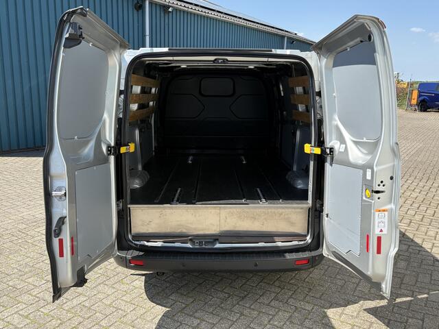 Ford TRANSIT CUSTOM 270 2.2 101Pk TDCI L1H1 Trend / Cruise / Airco / Navi / Apk t/m 09-09-2025
