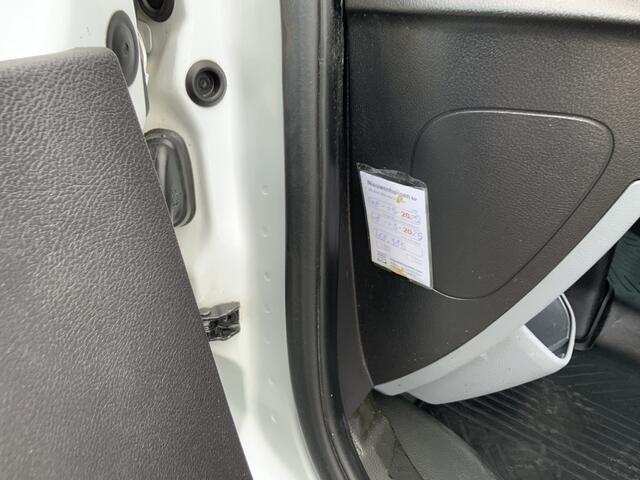 Ford TRANSIT CUSTOM 270 2.2 TDCI L1H1 Economy Edition Airco 3 Zits Imperiaal Trekhaak 2350 kg Euro 5