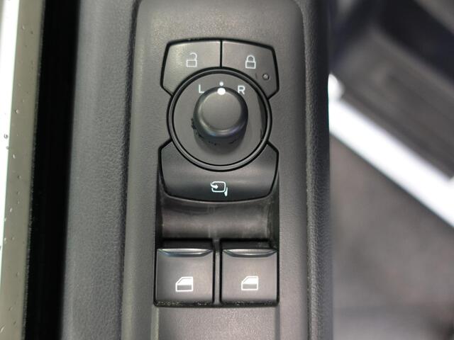 Ford TRANSIT CUSTOM 280 2.0 TDCI L1H1 Trend NM Automaat Airco Navigatie Cruise Control Camera Parkeersensoren Carplay