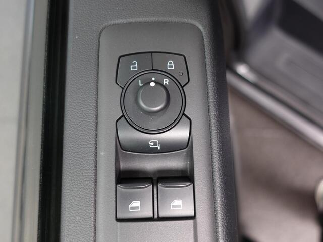 Ford TRANSIT CUSTOM 300 2.0 TDCI L2H1 Trend Automaat NM Navi Parkeersensoren Apple Carplay/Android Auto Camera Trekhaak