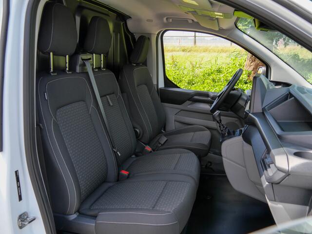 Ford TRANSIT CUSTOM 320 2.0 TDCI 136PK L2H1 Trend | APPLE CARPLAY | CAMERA |