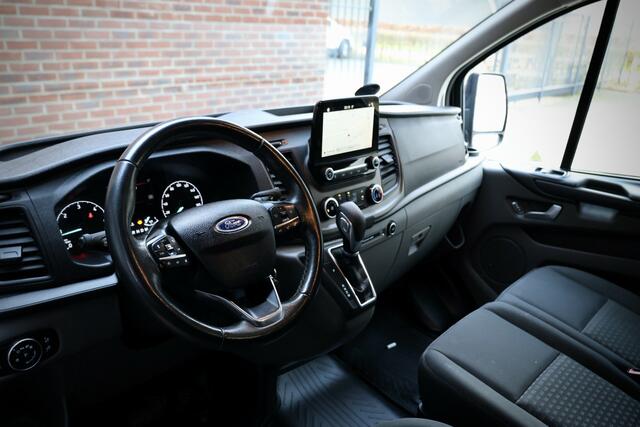 Ford TRANSIT CUSTOM 300 2.0 TDCI L2H1 Raptor Edition | 6.500 KM | BPM VRIJ | CarPlay | Lane Assist | DAB | Cruise control | PDC V+A | 3-Zitter || Betimmering | Nieuwe APK | Fabrieksgarantie