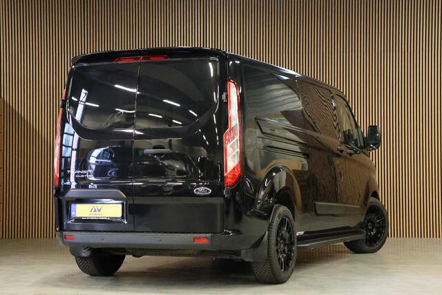 Ford TRANSIT CUSTOM 300 2.0 TDCI L2H1 Raptor Edition | 6.500 KM | BPM VRIJ | CarPlay | Lane Assist | DAB | Cruise control | PDC V+A | 3-Zitter || Betimmering | Nieuwe APK | Fabrieksgarantie