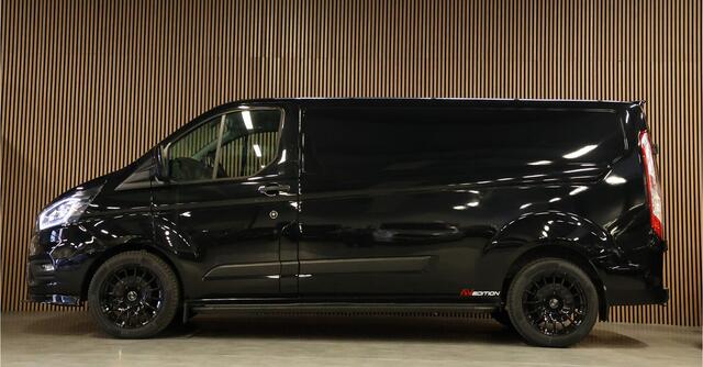 Ford TRANSIT CUSTOM 300 2.0 TDCI L2H1 Raptor Edition | 6.500 KM | BPM VRIJ | CarPlay | Lane Assist | DAB | Cruise control | PDC V+A | 3-Zitter || Betimmering | Nieuwe APK | Fabrieksgarantie