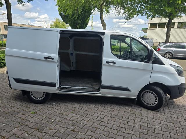 Ford TRANSIT CUSTOM 250 2.2 TDCI L1H1 BASE