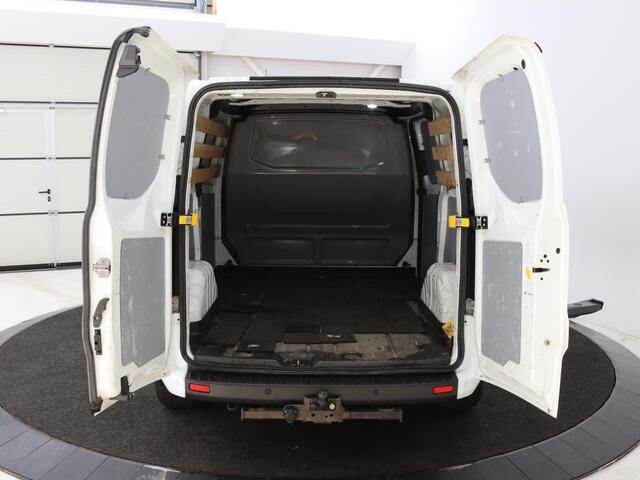Ford TRANSIT CUSTOM 2.0 TDCI L1H1 Trend | Automaat | Trekhaak | Camera | Navigatie | Cruise control | Airco | Bluetooth | DAB