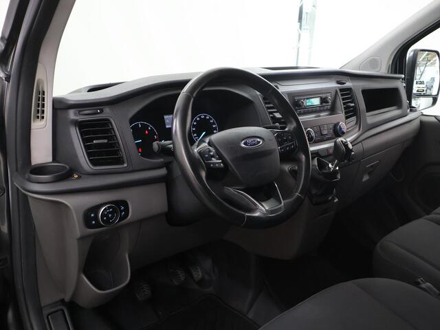 Ford TRANSIT CUSTOM 320 2.0 TDCI | L2 H1 | AIRCO | CRUISE CONTROL | PARKEERSENSOREN | 18" WIELEN | METALLIC | STOELVERWARMING | IMPERIAAL | 2800 KG AHW TREKHAAK
