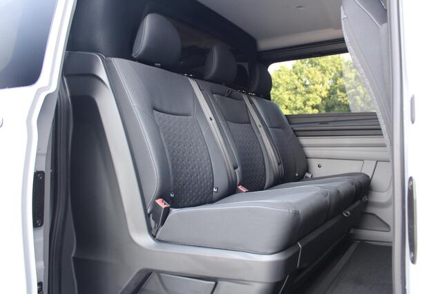 Ford TRANSIT CUSTOM 320 2.0 TDCI L2H1 Limited DC 170pk - 1+1 Stoel - ACC - Navi - 360 Camera - Omvormer - 2x Schuif - Rijklaar