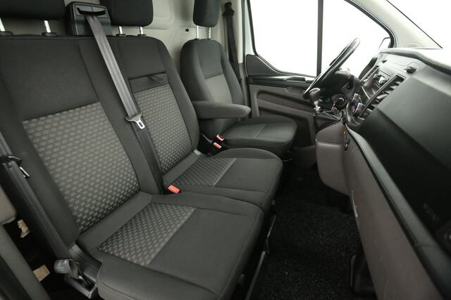 Ford TRANSIT CUSTOM 280 2.0 TDCI L1H1 Airco Cruise Kasten LED Navigatie Imperiaal 3 Persoons Inrichting PDC Trekhaak