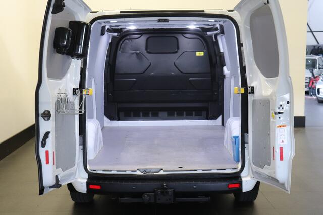 Ford TRANSIT CUSTOM 2.0 TDCI 130PK L2 EURO 6 - Airco - Navi - Cruise - Trekhaak - ¤ 12.950,- Excl.