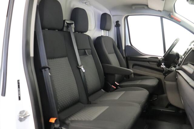Ford TRANSIT CUSTOM 2.0 TDCI EURO 6 - Airco - Cruise - Trekhaak - PDC - ¤11.900,- Excl.