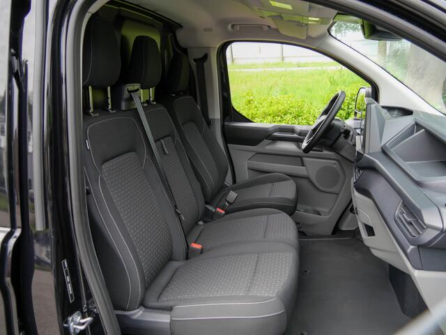 Ford TRANSIT CUSTOM 320 2.0 TDCI L2H1 Limited Prijs INCL. Accessoires | NAVIGATIE | CARPLAY |