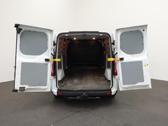 Ford TRANSIT CUSTOM 300 2.0 TDCI L2H1 Trend Automaat Navigatie Camera Airco Bluetooth Trekhaak