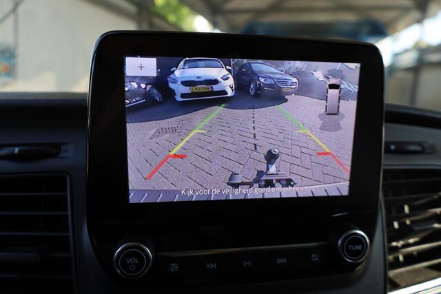 Ford TRANSIT CUSTOM 300 2.0 TDCI L2H1 TREKHAAK CARPLAY CAMERA CRUISE NAVI DAB ZIJSCHUIFDEUR DUOZIT NAP 2XPDC LMV