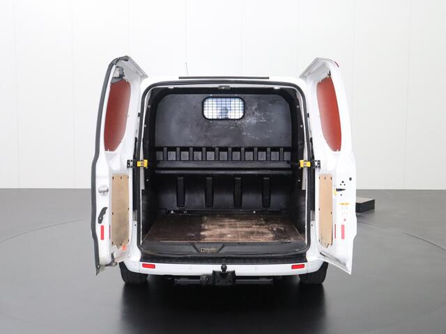 Ford TRANSIT CUSTOM 2.0TDCI 130Pk Limited Dubbele Cabine | 2xSchuifdeur | Navigatie | Camera | Airco | Cruise | Trekhaak