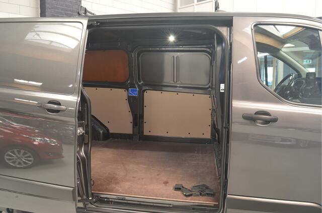 Ford TRANSIT CUSTOM 300 2.0 TDCI L2H1 Trend // 30.000 km // CAMERA // CRUISE // DAKDRAGERS // TREKHAAK // CARPLAY // PDC // GEEN BPM !!