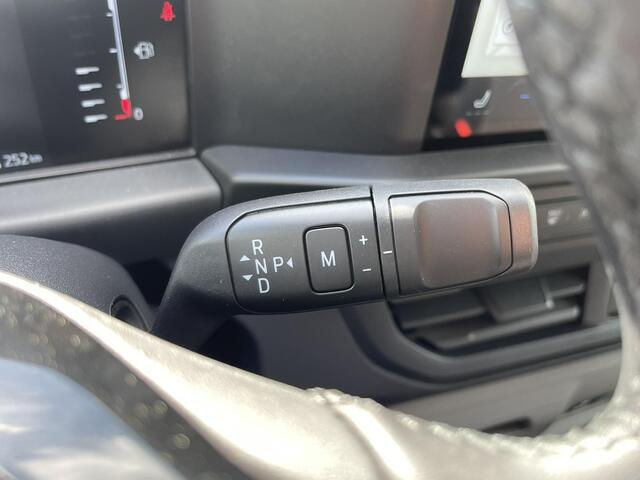 Ford TRANSIT CUSTOM 320 2.0 TDCI L2H1 Trend Automaat 170pk | DC | Snoeks Dubbele Cabine Luxe | Adaptive cruise control | Dubbele schuifdeur | 8-weg bestuurderstoel + passagiersstoel | Stoelverwarming | Dodehoeksensoren | Navigatie | Electrictrich inklapbare spiegels | 16 in