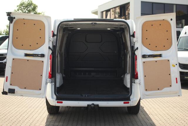 Ford TRANSIT CUSTOM 300 2.0TDCI 130pk L2H1 Limited | Camera | Trekhaak | Carplay/Android | Cruise | Lease 324,- p/m