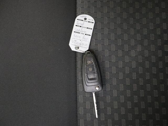 Ford TRANSIT CUSTOM 2.0TDCi 130PK Lang Business | Navigatie | Camera | Airco | Cruise | 3-Persoons | Betimmering