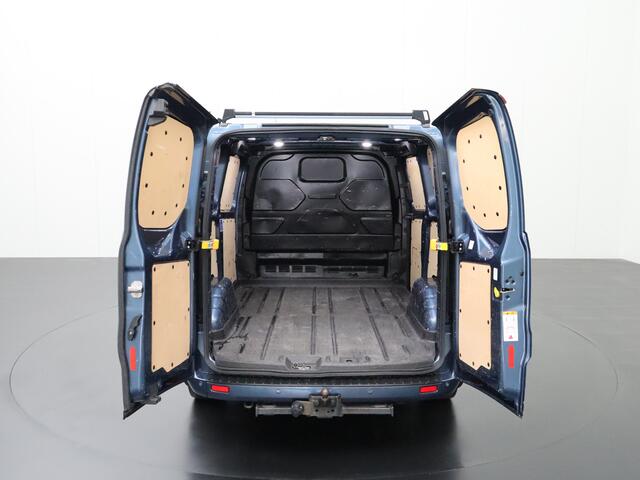 Ford TRANSIT CUSTOM 2.0TDCi 170PK Automaat Limited | Dakdraagsysteem | Navigatie | Camera | Airco | Trekhaak | Cruise | 3-Persoons