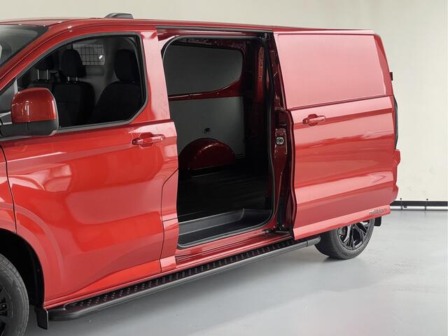 Ford TRANSIT CUSTOM 320 2.0 TDCI L2H1 170PK NEXT LEVEL / Raptor gril / Navi / Camera