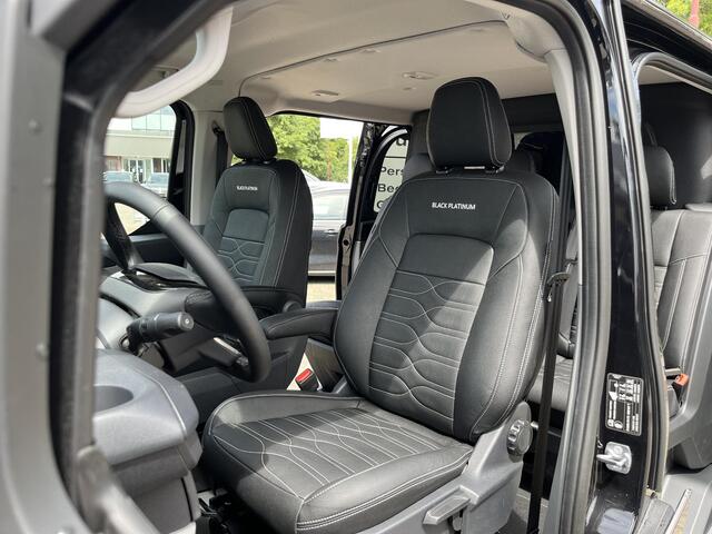 Ford TRANSIT CUSTOM 320 2.5 PHEV L2H1 Black Platinum DC | SCI | 233pk | Netto bijtelling 2025 vanaf 461,- per maand! | Driver Assistance Pack Ultimate | Dubbele Zijschuifdeuren | Ford Voorraad