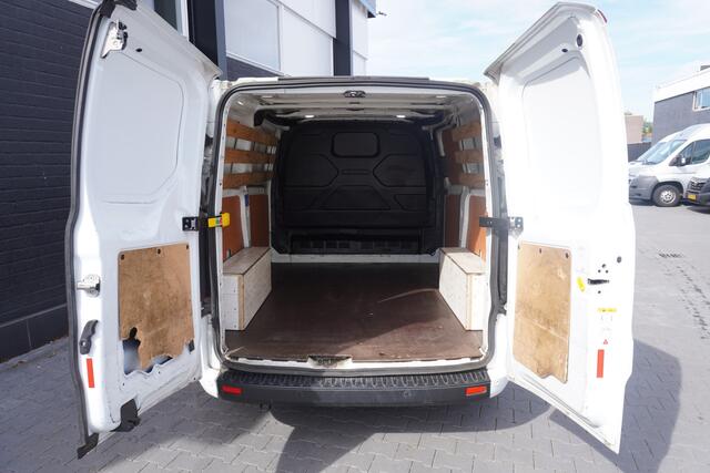 Ford TRANSIT CUSTOM 2.0 TDCI EURO 6 - Airco - Cruise - PDC - ¤12.900,- Excl.