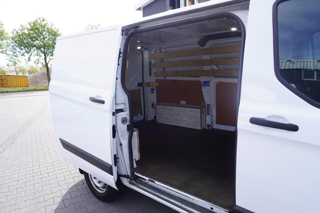 Ford TRANSIT CUSTOM 2.0 TDCI EURO 6 - Airco - Cruise - PDC - ¤12.900,- Excl.