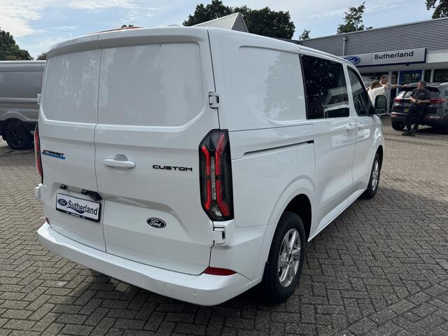 Ford TRANSIT CUSTOM e-Transit 320 L1 Limited/Titanium Elektrisch | SCI | Ford Voorraad | 65kWh 218pk | Frozen White | Dubbele zijschuifdeur | Ruit in laadschot | Ruit in rechter zijschuifdeur| Verwarmbare passagiersstoel (8-weg verstelbaar) | Inklapbare trekhaak | Centrale 