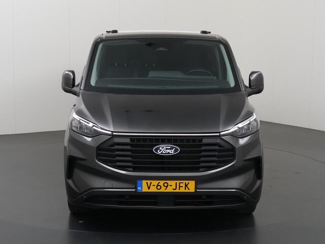 Ford TRANSIT CUSTOM 300 | 2.0 TDCI | Aut. | Limited | DC | 6-zits | LM Velgen | Navigatie | Adaptive Cruise Control | Treeplanken | Trekhaak | Parkeercamera |