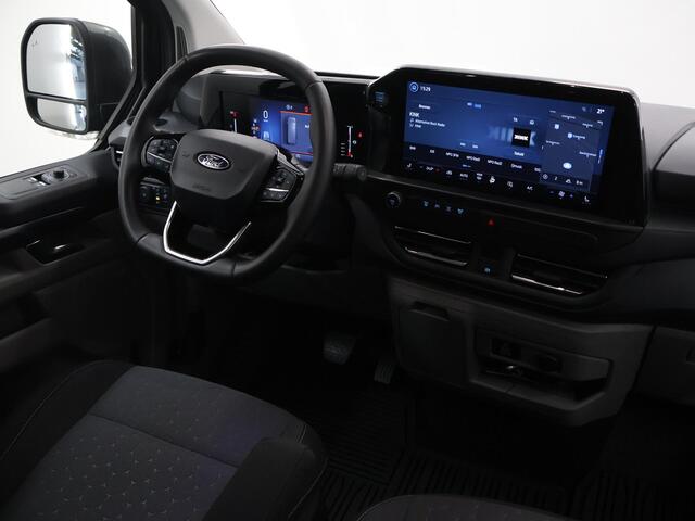 Ford TRANSIT CUSTOM 300 | 2.0 TDCI | Aut. | Limited | DC | 6-zits | LM Velgen | Navigatie | Adaptive Cruise Control | Treeplanken | Trekhaak | Parkeercamera |