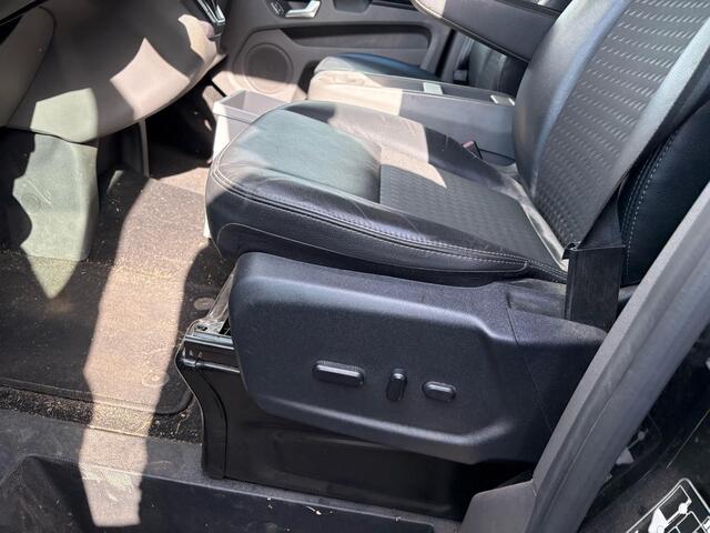 Ford TRANSIT CUSTOM 320 2.0 TDCI L1H1 Sport DC 185pk Automaat | Dubbele Cabine | Winter Pack | Trekhaak | Bi-Xenon | Navigatie |