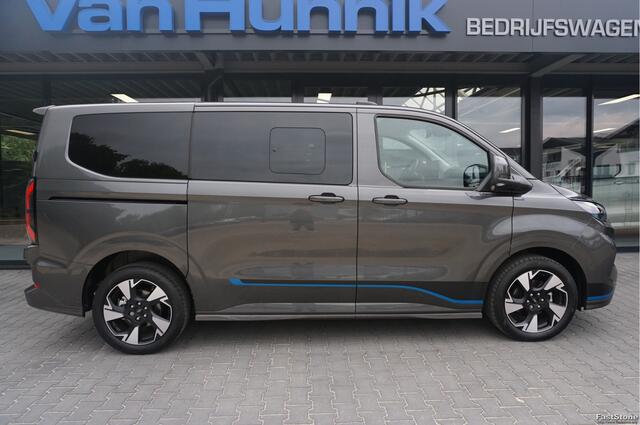 Ford TRANSIT CUSTOM 320S 170PK DC Sport AUT BPM VRIJ!! Navi, ACC, Trekhaak, 360° Cam, 17" LM, 2x Schuifdeur!! NR. A268