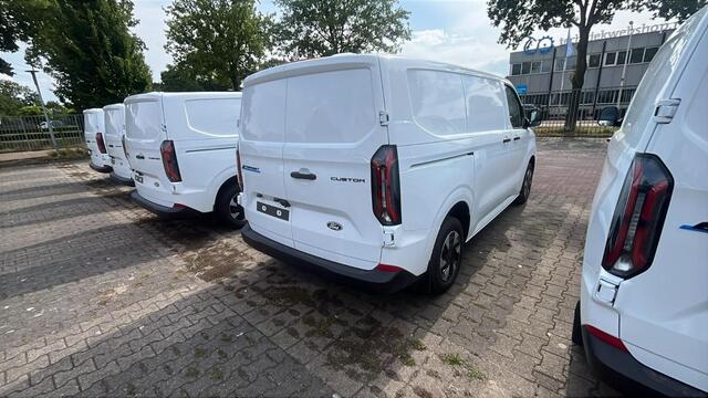 Ford TRANSIT CUSTOM E-Transit 320 L1H1 Trend 65 kWh NIEUW!!!!