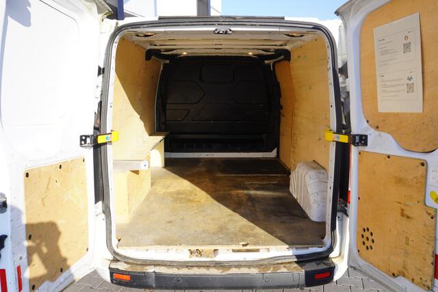 Ford TRANSIT CUSTOM 2.0 TDCI 130PK L2 Automaat EURO 6 - Airco - Cruise - PDC - ¤13.950,- Excl.