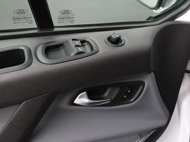 Ford TRANSIT CUSTOM 2.0TDCI 9-Persoons | Personenbus | Kombi | Prijs Incl BTW/BPM ¤ 18950,-- | Airco | Cruise | Achterdeuren